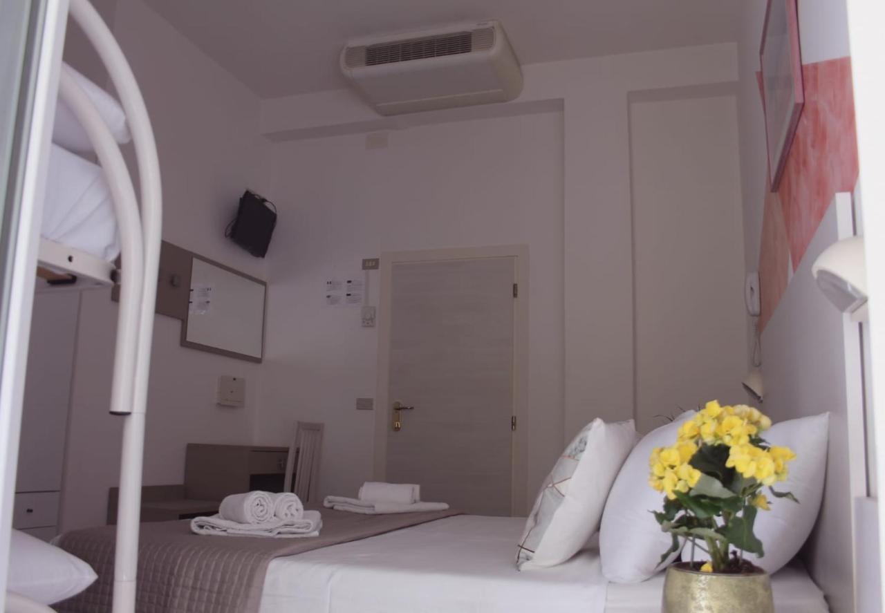 Alevon Hotel Rimini Extérieur photo