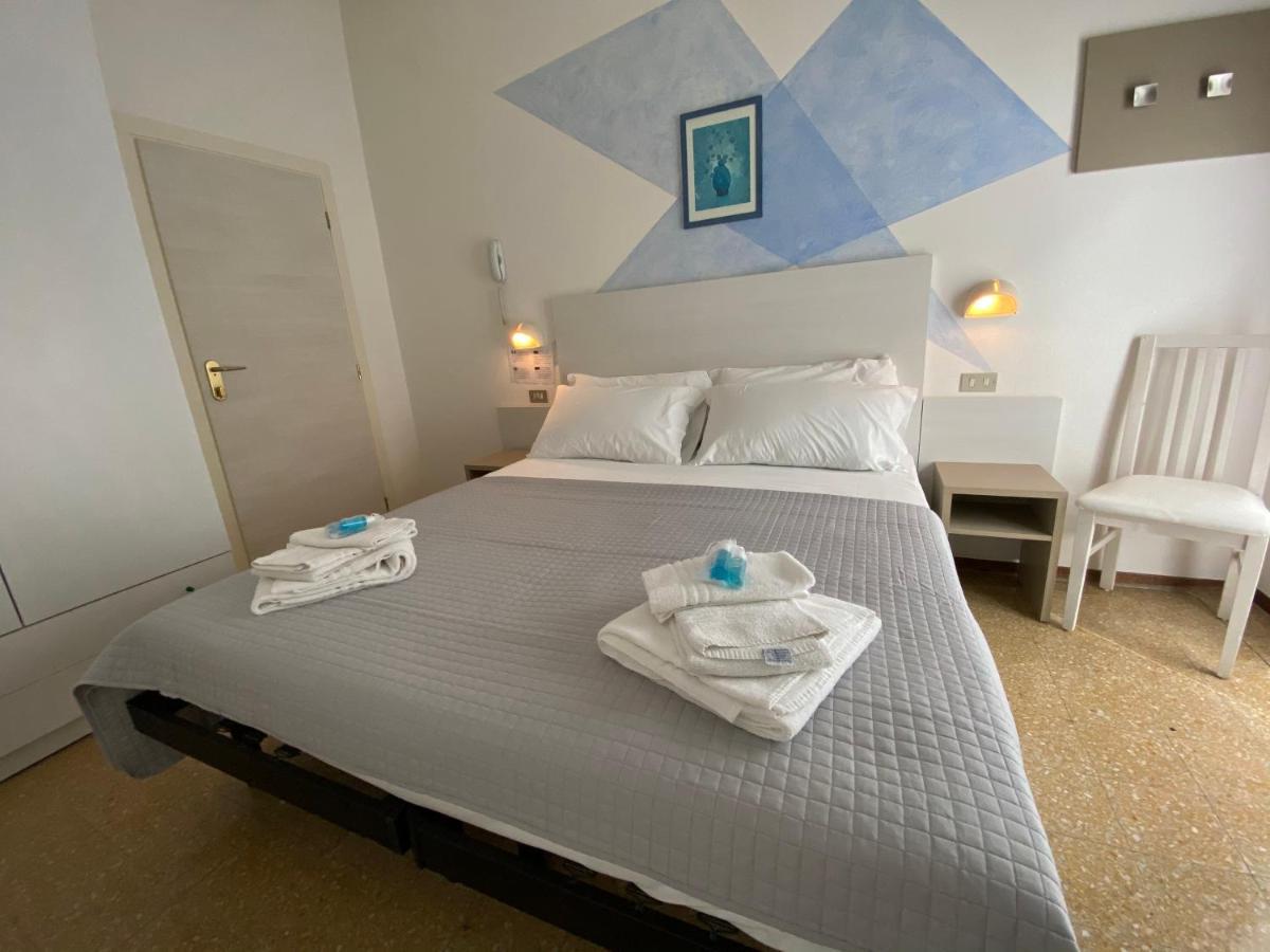 Alevon Hotel Rimini Extérieur photo