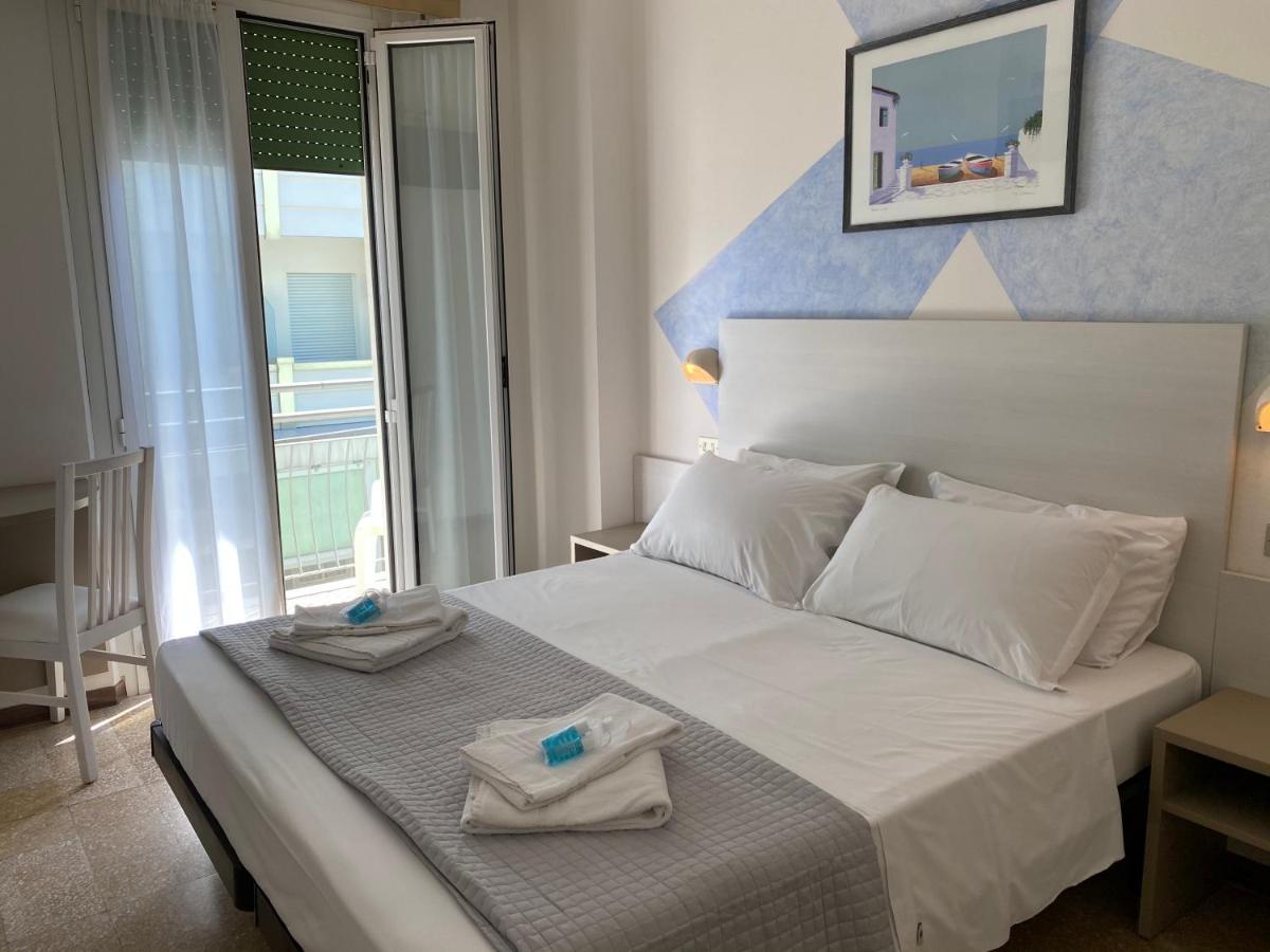 Alevon Hotel Rimini Extérieur photo