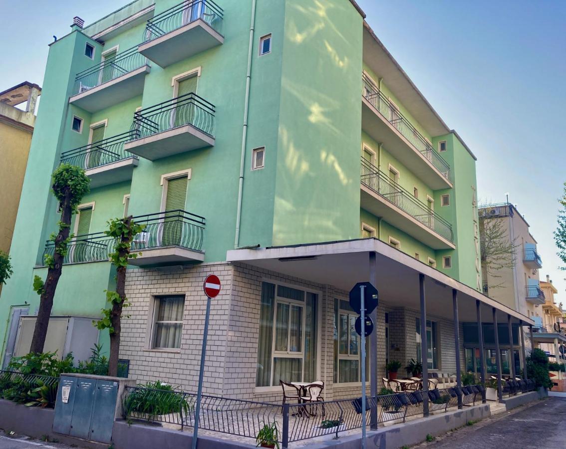 Alevon Hotel Rimini Extérieur photo