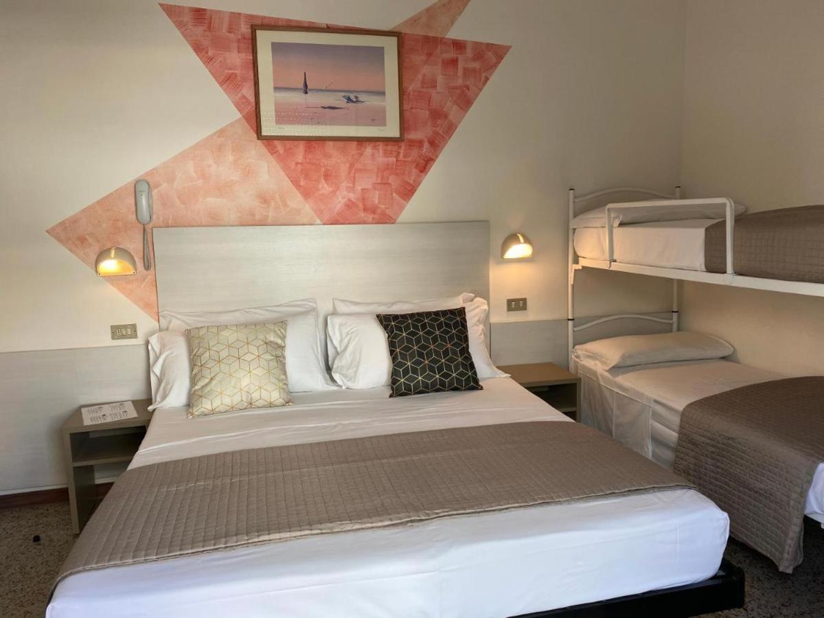 Alevon Hotel Rimini Extérieur photo