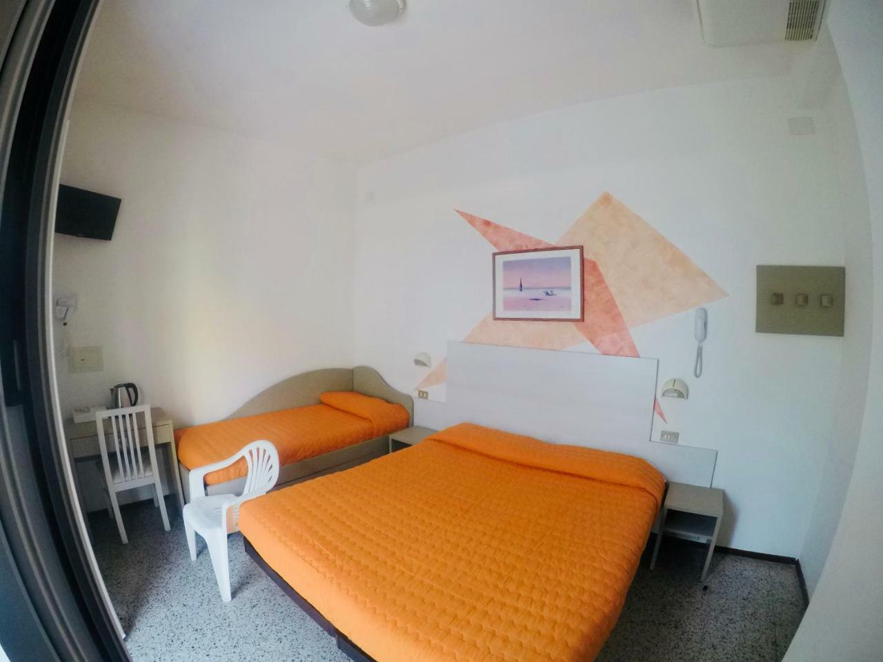 Alevon Hotel Rimini Extérieur photo