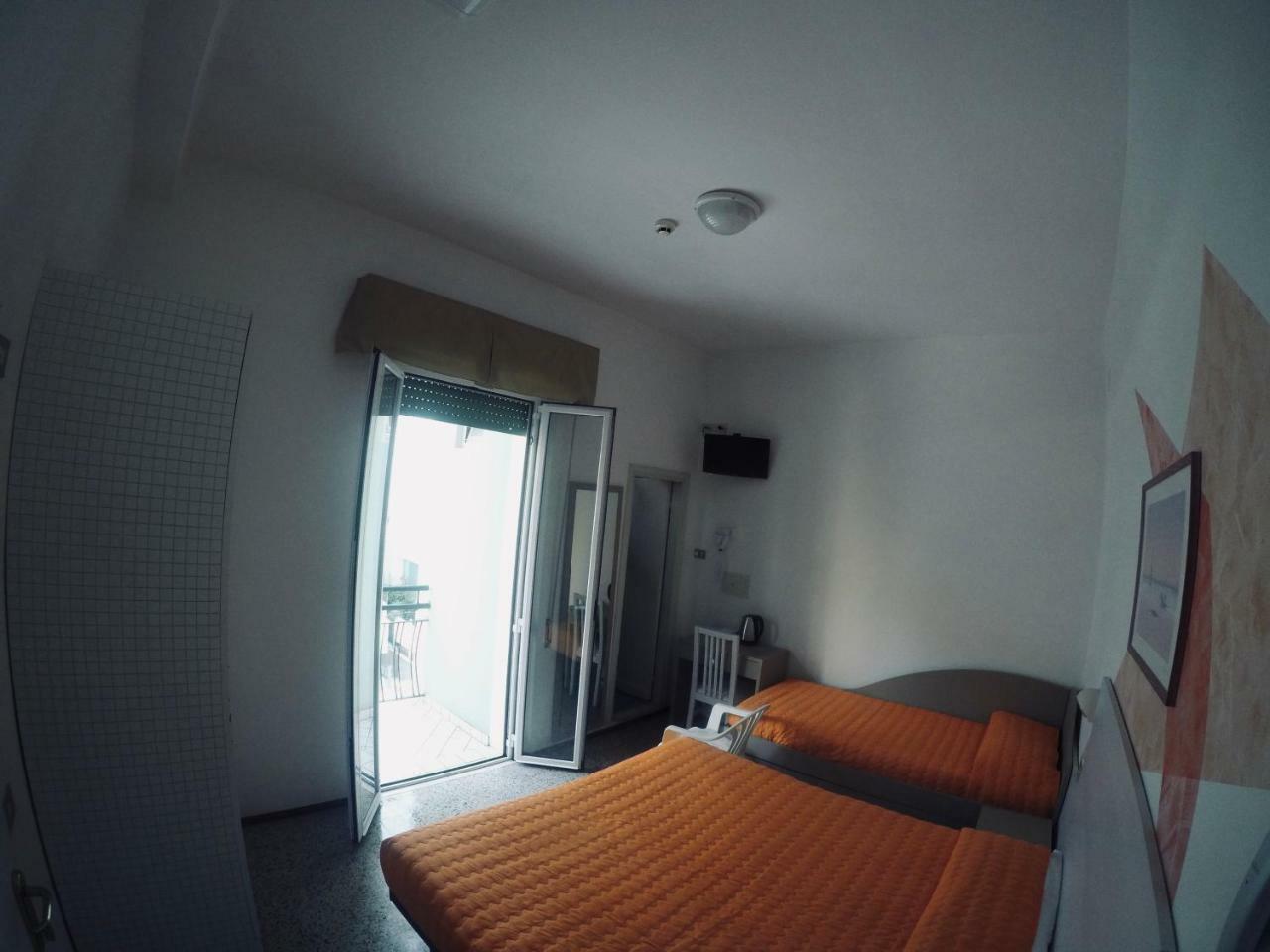Alevon Hotel Rimini Extérieur photo