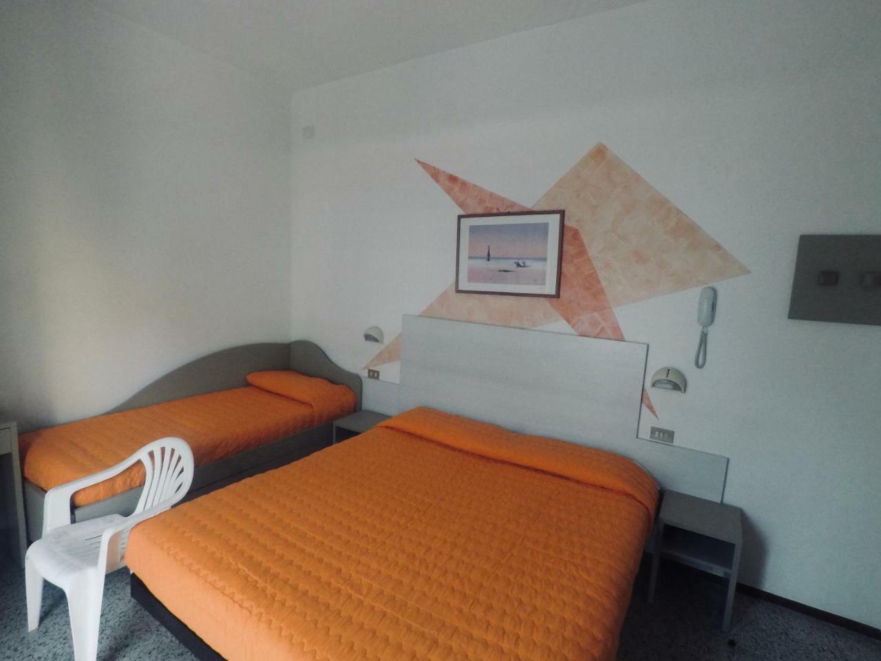 Alevon Hotel Rimini Extérieur photo
