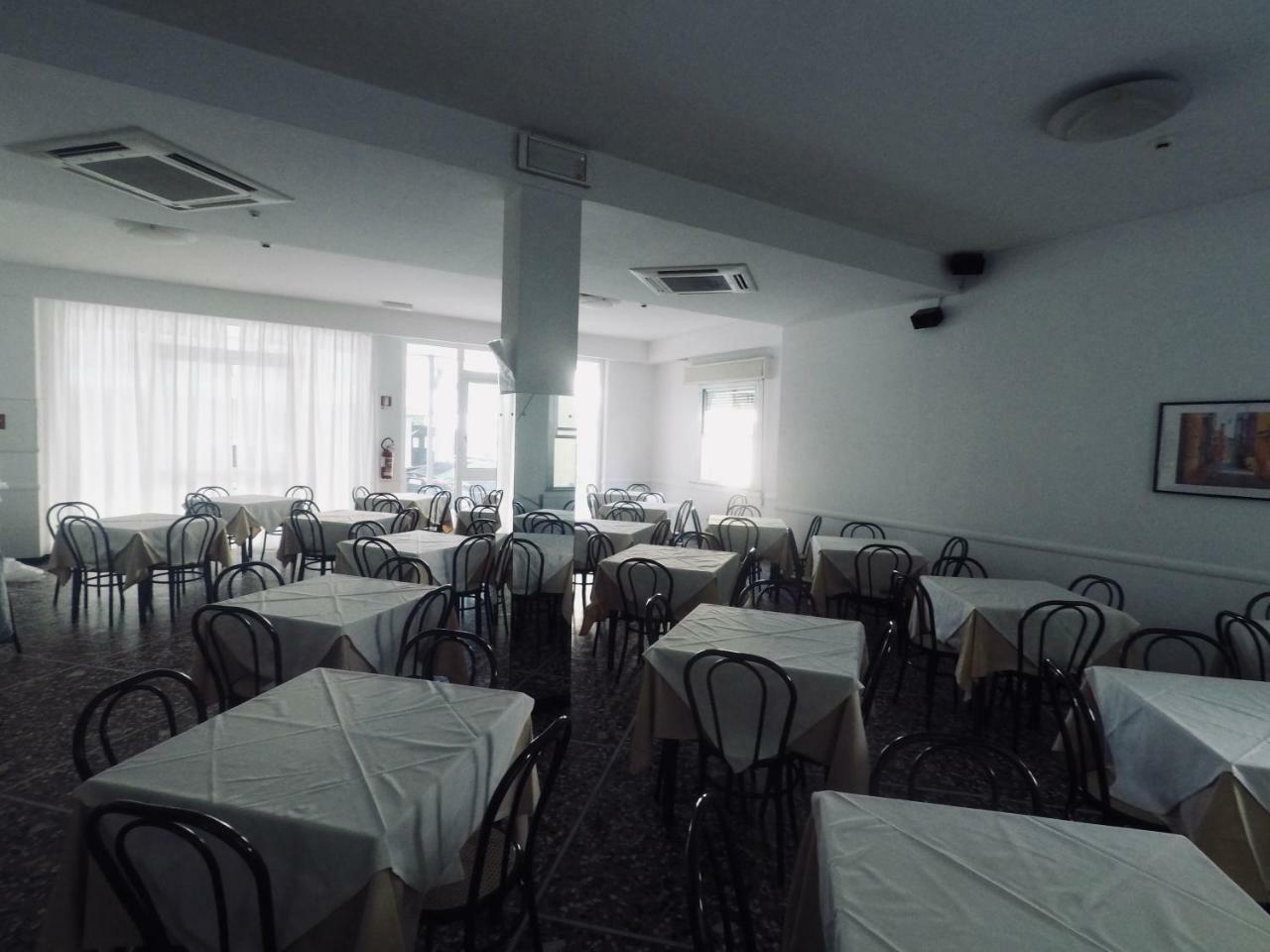 Alevon Hotel Rimini Extérieur photo