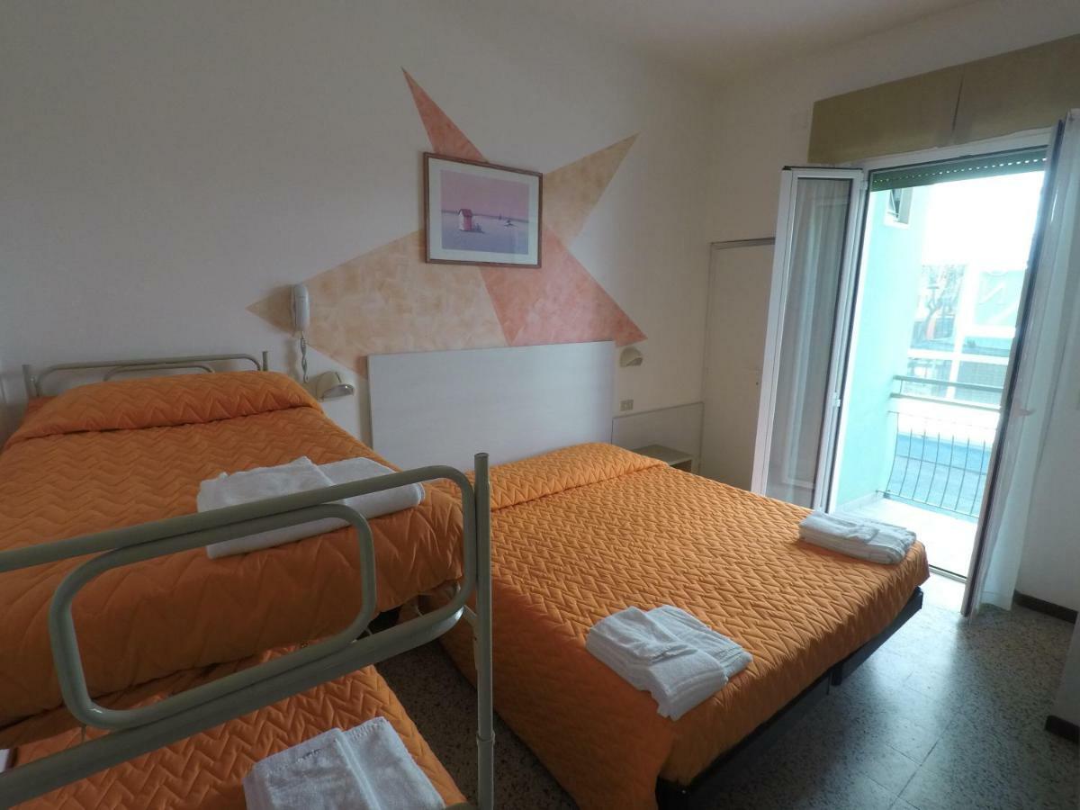 Alevon Hotel Rimini Extérieur photo