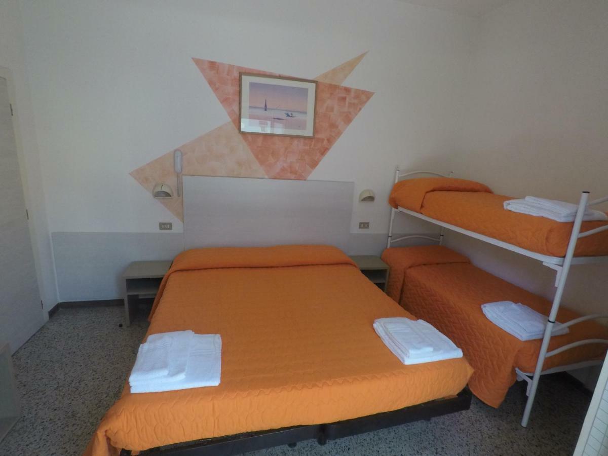 Alevon Hotel Rimini Extérieur photo